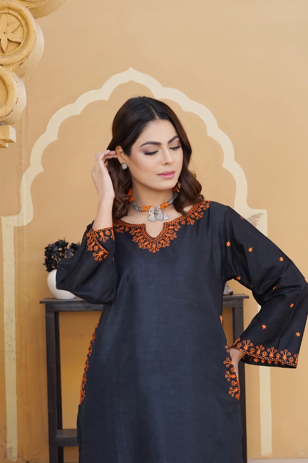 Pocket Embroidery 2-Piece Suit - The Mak's Store