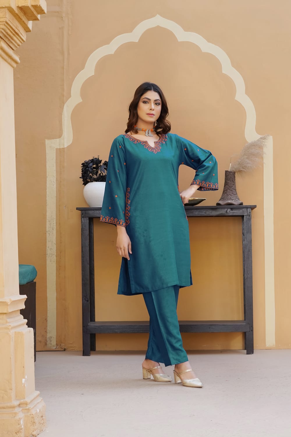 Pocket Embroidery 2-Piece Suit - The Mak's Store