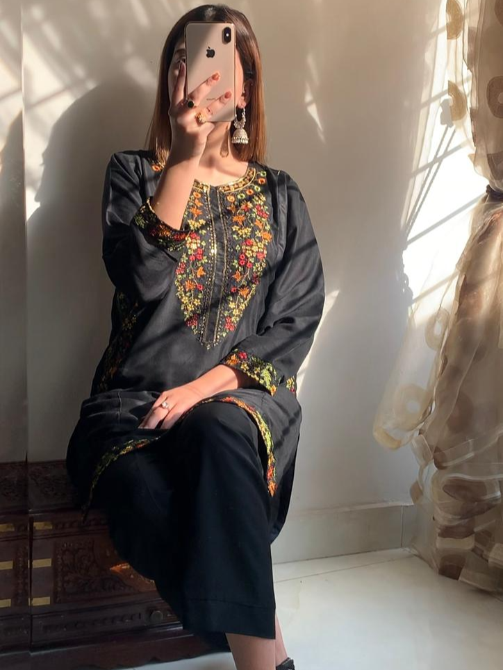 Pocket Sequence Embroidery 2-Piece Set - The Mak's Store