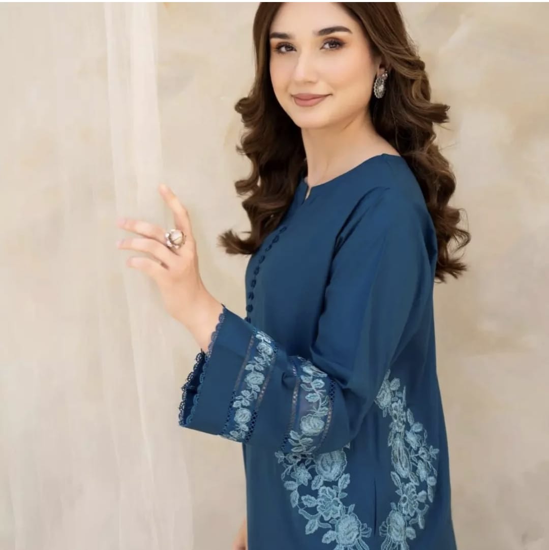 ELLA EMB LONG LENGHT (DOUBLE POCKET
