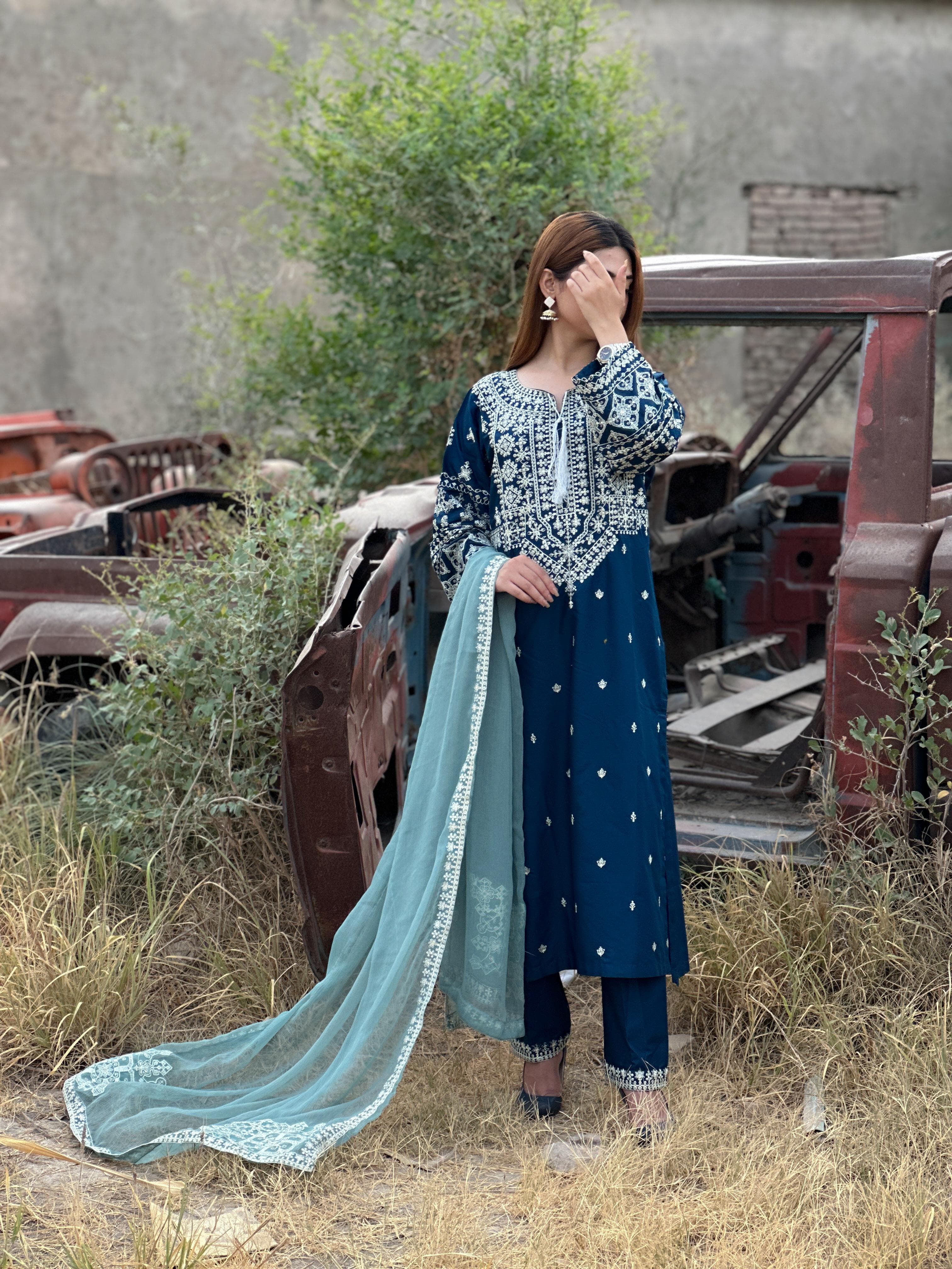 ARTICLE NAME:  ZARA EMBROIDERY 3PC