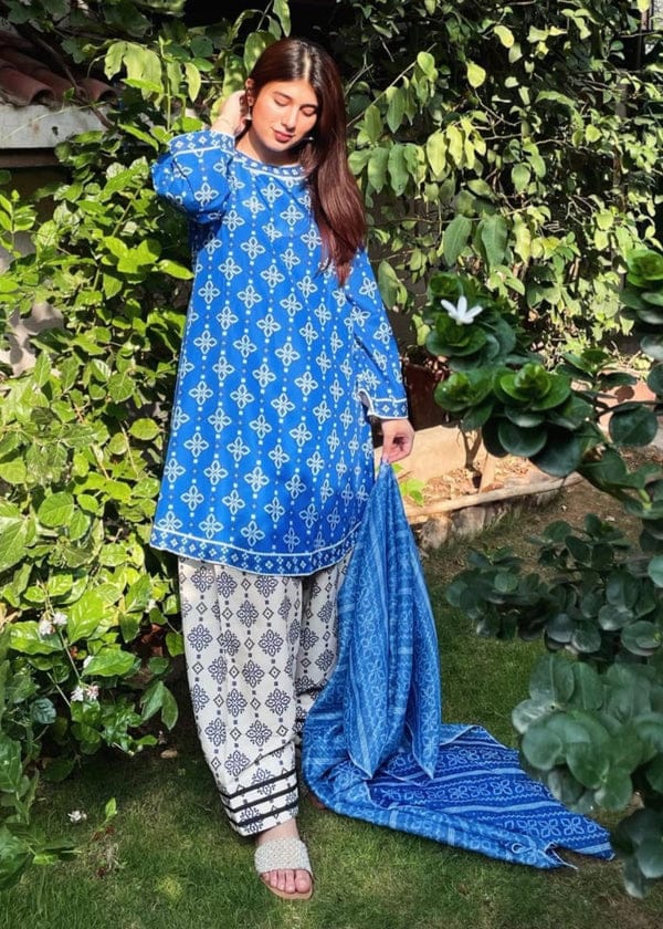 BERRY🫐 3PC SUIT WITH FARSI SALWAR