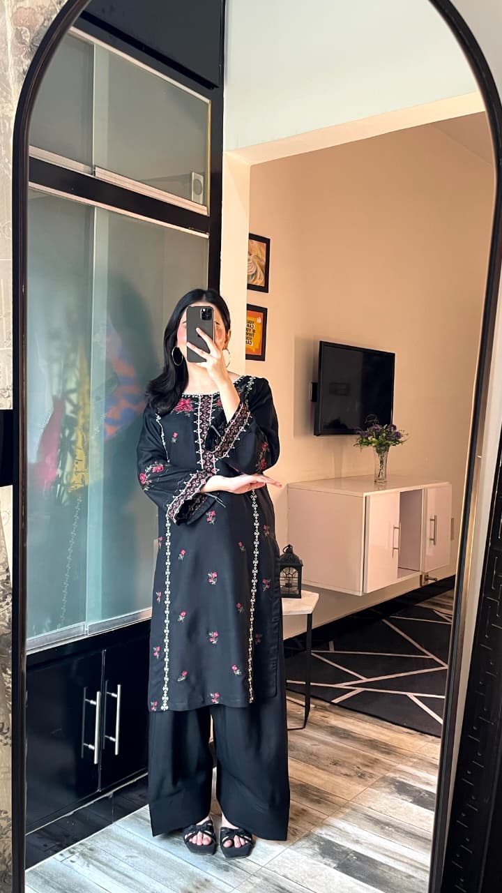 MULTI BLACK EMBROIDERY 2PC (FARSHI)
