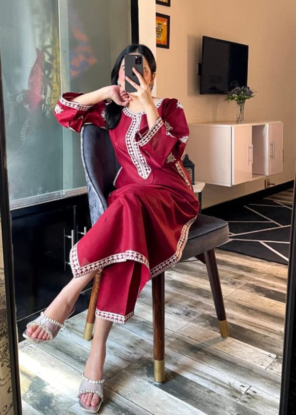 LILY EMBROIDERED 2PC