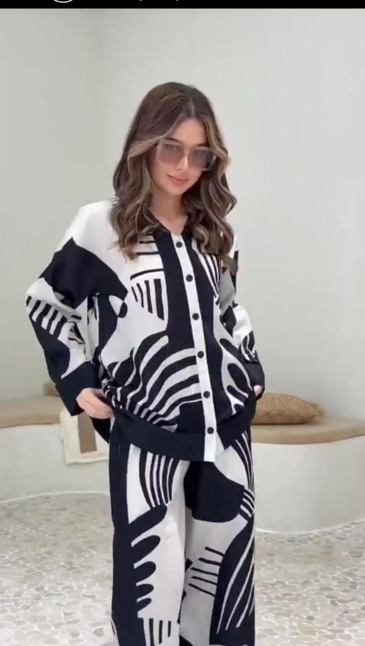 BLACK AND WHITE CORE